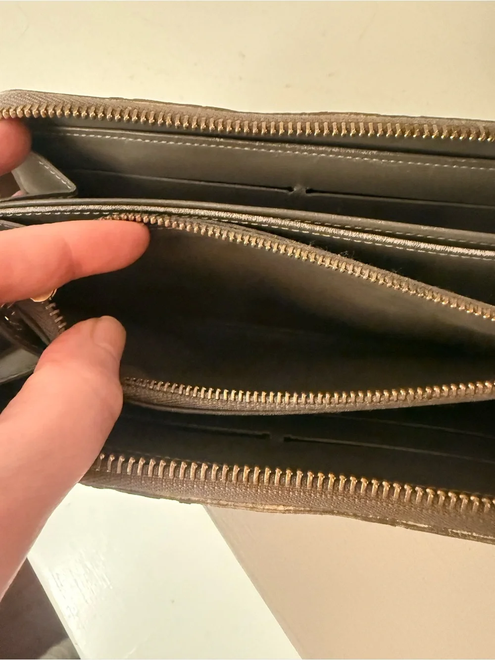 Louis Vuitton Vernis Zippy Wallet Vert Bronze Metallic Gold Monogram
